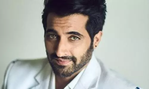 Akshay Oberoi ने ‘सनी संस्कार की तुलसी कुमारी’ और ‘टॉक्सिक’ के सेट के बीच फेरबदल के बारे में बात की