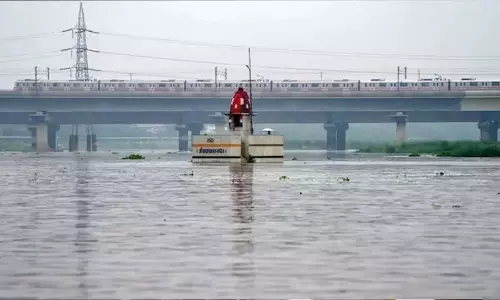 Yamuna Expressway पर नियमित जांच के दौरान 12 किलोग्राम सोने के आभूषण बरामद