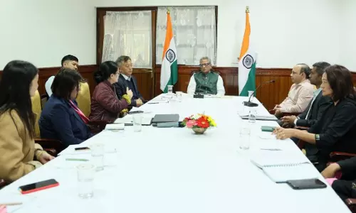 Sikkim :  राज्यपाल ने राज्य के अधिकारियों के साथ सार्वजनिक स्वास्थ्य सुविधाओं पर चर्चा की