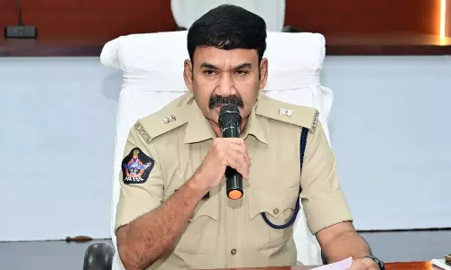 SP ने शहीदों के परिवारों को हरसंभव मदद का आश्वासन दिया SP ने शहीदों के परिवारों को हरसंभव मदद का आश्वासन दिया