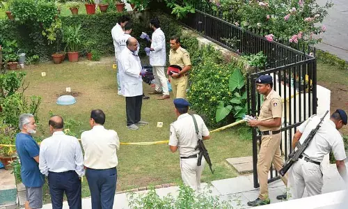 सेक्टर 10 ग्रेनेड हमले के एक महीने बाद NIA ने जांच अपने हाथ में ली सेक्टर 10 ग्रेनेड हमले के एक महीने बाद NIA ने जांच अपने हाथ में ली