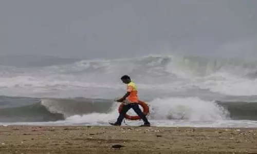 Odisha चक्रवात दाना के संभावित प्रभावों से निपटने के लिए पूरी तरह तैयार