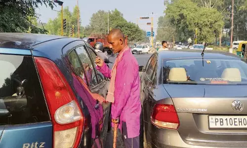 Chandigarh को भिखारी मुक्त बनाने के लिए विभागों ने मिलकर काम किया Chandigarh को भिखारी मुक्त बनाने के लिए विभागों ने मिलकर काम किया