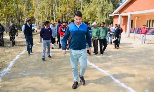 RDD सचिव ने परियोजनाओं की प्रगति की समीक्षा के लिए बडगाम का दौरा किया