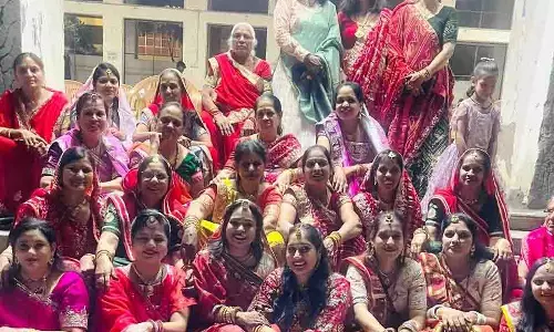 काशीपूरी वकील कॉलोनी माहेश्वरी महिला मंडल ने मनाया सामूहिक Karva Chauth महोत्सव