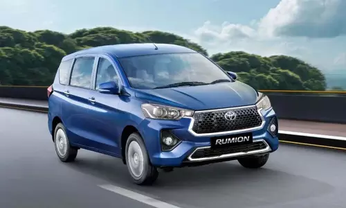 Toyota रुमियन फेस्टिव एडिशन डिज़ाइन अपग्रेड के साथ लॉन्च हुआ
