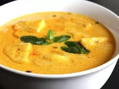 aloo kadhi: व्रत में बनाएं आलू की कढ़ी, हेल्दी और टेस्टी