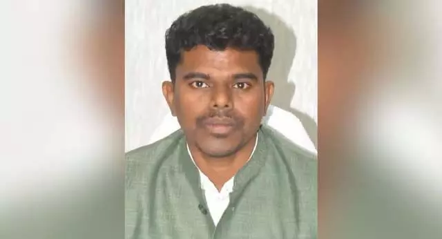 Palnadu Collector: सड़क दुर्घटनाओं को रोकने के लिए सुरक्षा के बारे में जागरूकता बढ़ाएं