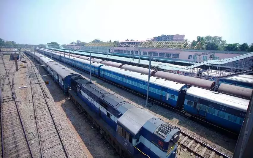 Southern Railway: कोचुवेली से बेंगलुरु तक दिवाली स्पेशल ट्रेन शुरू की