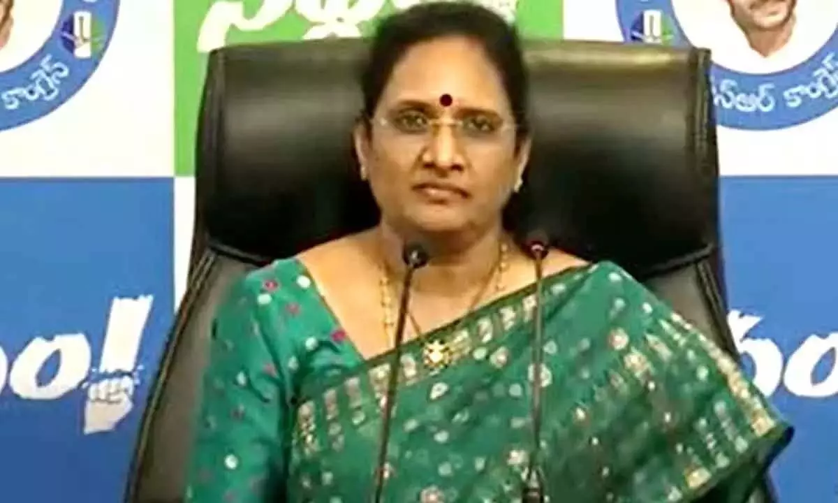 YSRCP नेता वासीरेड्डी पद्मा ने पार्टी से इस्तीफा दिया