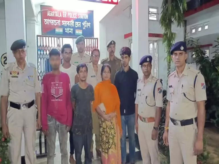 Tripura  रेलवे पुलिस ने अगरतला स्टेशन पर 5 अवैध अप्रवासियों को हिरासत में लिया