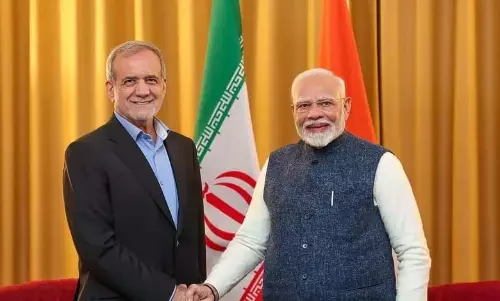 ईरानी राष्ट्रपति के साथ संबंधों के पूर्ण पहलुओं की समीक्षा की गई: PM Modi ईरानी राष्ट्रपति के साथ संबंधों के पूर्ण पहलुओं की समीक्षा की गई: PM Modi