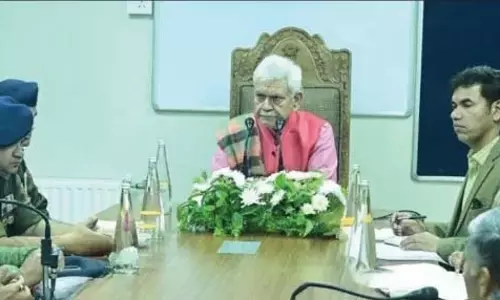 J&K: एलजी ने महत्वपूर्ण बुनियादी ढांचा परियोजनाओं की सुरक्षा का आह्वान किया J&K: एलजी ने महत्वपूर्ण बुनियादी ढांचा परियोजनाओं की सुरक्षा का आह्वान किया