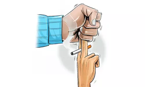 Kerala: छात्रों ने आबकारी कार्यालय में घुसकर माचिस मांगी Kerala: छात्रों ने आबकारी कार्यालय में घुसकर माचिस मांगी