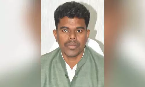 Andhra: सड़क दुर्घटनाओं को रोकने के लिए सुरक्षा के प्रति जागरूकता बढ़ाएं Andhra: सड़क दुर्घटनाओं को रोकने के लिए सुरक्षा के प्रति जागरूकता बढ़ाएं