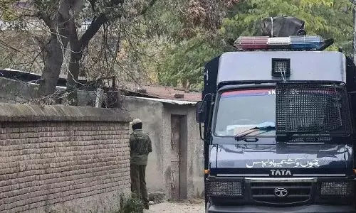 J&K: सीआईके ने नए उग्रवादी संगठन के खिलाफ छापेमारी की