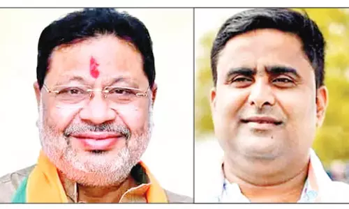 रायपुर दक्षिण विस उपचुनाव: स्थानीय बड़े चेहरों की अनदेखी, असमंजस में कार्यकर्ता रायपुर दक्षिण विस उपचुनाव: स्थानीय बड़े चेहरों की अनदेखी, असमंजस में कार्यकर्ता