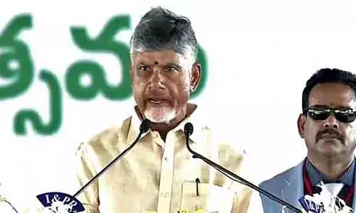 CM Chandrababu Naidu: जनसांख्यिकीय चुनौतियों से बचने के लिए अधिक बच्चे पैदा करें