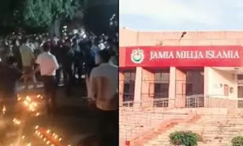 New Delhi: एबीवीपी ने जामिया में दीपोत्सव पर हिंसा करने वाले कट्टरपंथियों पर कार्रवाई की मांग की New Delhi: एबीवीपी ने जामिया में दीपोत्सव पर हिंसा करने वाले कट्टरपंथियों पर कार्रवाई की मांग की