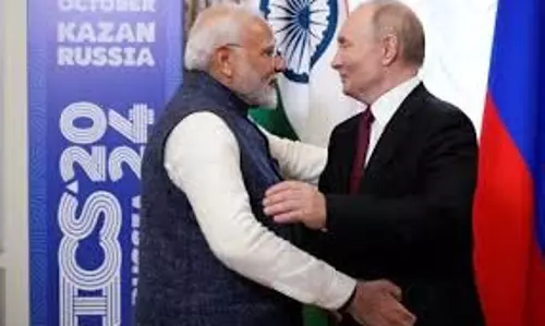 मोदी ने पुतिन से मुलाकात की, यूक्रेन युद्ध के शांतिपूर्ण समाधान पर जोर दिया मोदी ने पुतिन से मुलाकात की, यूक्रेन युद्ध के शांतिपूर्ण समाधान पर जोर दिया