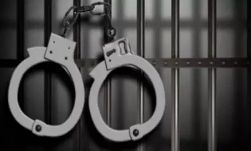 Bapatla पुलिस ने चोरी के मामले में चार लोगों को गिरफ्तार किया, 39.5 लाख रुपये जब्त