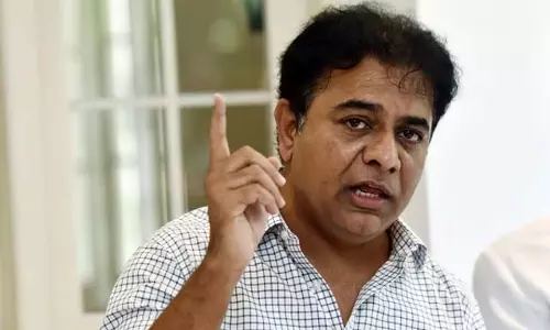 KTR ने सरकार से मलकपेट आईटी टावर का काम पूरा करने को कहा KTR ने सरकार से मलकपेट आईटी टावर का काम पूरा करने को कहा