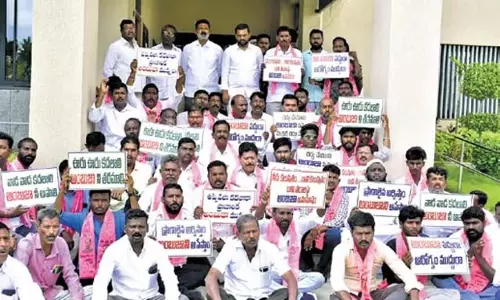 Ramannapet के पास सीमेंट फैक्ट्री पर सुनवाई का ग्रामीणों ने किया विरोध Ramannapet के पास सीमेंट फैक्ट्री पर सुनवाई का ग्रामीणों ने किया विरोध