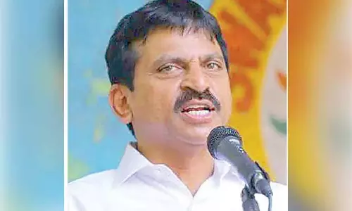 Telangana सरकार ने लीकेज रोकने के लिए धरणी परिचालन एनआईसी को सौंपा Telangana सरकार ने लीकेज रोकने के लिए धरणी परिचालन एनआईसी को सौंपा