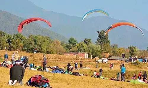 Himachal: बीर बिलिंग पैराग्लाइडिंग विश्व कप के लिए तैयार Himachal: बीर बिलिंग पैराग्लाइडिंग विश्व कप के लिए तैयार