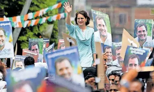 KERALA : वायनाड उपचुनाव के दौरान झंडों के इस्तेमाल पर कोई प्रतिबंध नहीं