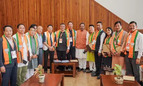 जे पी नड्डा ने उत्कृष्ट उपलब्धि के लिए Arunachal भाजपा टीम को सम्मानित किया