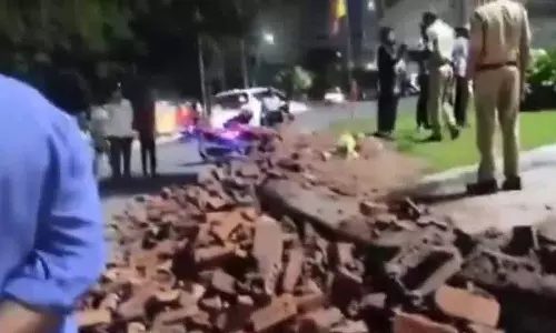 Hyderabad: डॉ. बीआर अंबेडकर प्रतिमा के पास तनाव का माहौल जारी