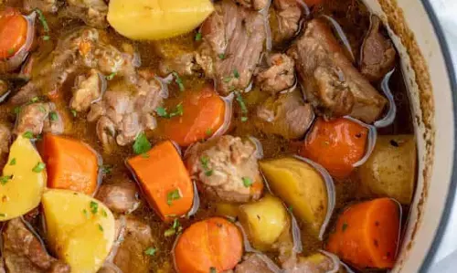 Classic Lamb स्टू रेसिपी