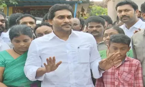 Badvel: लड़की के साथ दुष्कर्म के बाद जगन पीड़ित परिवार से मिलने पहुंचे
