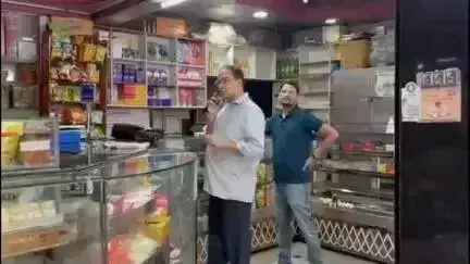 Jhalawar: विशेष अभियान कंज्यूमर केयर के तहत दुकानों का किया निरीक्षण Jhalawar: विशेष अभियान कंज्यूमर केयर के तहत दुकानों का किया निरीक्षण