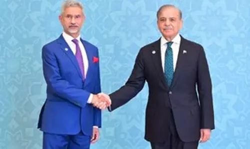 ब्रिक्स के विस्तार की योजना के कारण हताश Pakistan भारत से समर्थन की उम्मीद कर रहे