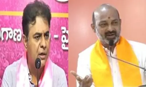 KTR ने बंडी संजय को अपमानजनक टिप्पणी के लिए कानूनी नोटिस भेजा KTR ने बंडी संजय को अपमानजनक टिप्पणी के लिए कानूनी नोटिस भेजा