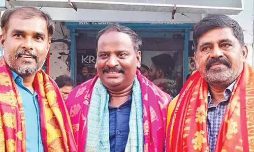 Tirupati प्रेस क्लब ने नए पदाधिकारियों का चुनाव किया Tirupati प्रेस क्लब ने नए पदाधिकारियों का चुनाव किया