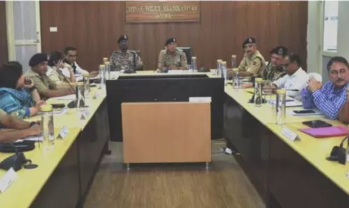 ADGP ने जम्मू जोन की परिचालन तैयारियों की समीक्षा की ADGP ने जम्मू जोन की परिचालन तैयारियों की समीक्षा की