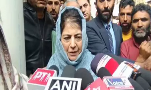 दोनों देशों को बात करनी चाहिए ताकि जम्मू-कश्मीर को रक्तपात से बाहर निकाला जा सके: Mehbooba Mufti दोनों देशों को बात करनी चाहिए ताकि जम्मू-कश्मीर को रक्तपात से बाहर निकाला जा सके: Mehbooba Mufti