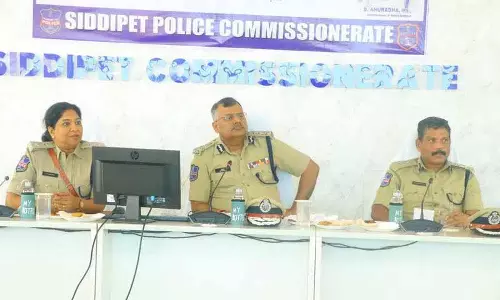 Telangana DGP ने कहा, असामाजिक तत्वों के खिलाफ कड़ी कार्रवाई की जाएगी Telangana DGP ने कहा, असामाजिक तत्वों के खिलाफ कड़ी कार्रवाई की जाएगी