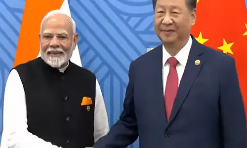 प्रधानमंत्री मोदी ने Kazan में ब्रिक्स शिखर सम्मेलन से चीनी राष्ट्रपति शी जिनपिंग से मुलाकात की प्रधानमंत्री मोदी ने Kazan में ब्रिक्स शिखर सम्मेलन से चीनी राष्ट्रपति शी जिनपिंग से मुलाकात की