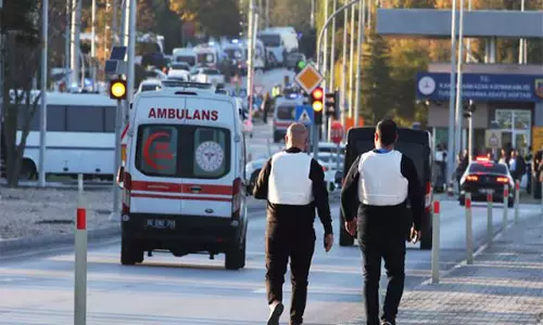 आतंकवादी हमला Ankara में तुर्की एयरोस्पेस इंडस्ट्रीज के प्रतिष्ठान को निशाना बनाकर किया गया आतंकवादी हमला Ankara में तुर्की एयरोस्पेस इंडस्ट्रीज के प्रतिष्ठान को निशाना बनाकर किया गया