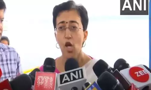 दिल्ली की CM आतिशी ने यमुना में जहरीली झाग के लिए भाजपा को जिम्मेदार ठहराया