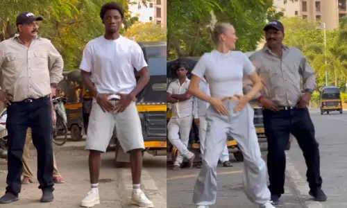Dancing Cop ने इन्फ्लुएंसर्स जे मोंडी और इसाबेला मीट के साथ किया डांस, वीडियो... Dancing Cop ने इन्फ्लुएंसर्स जे मोंडी और इसाबेला मीट के साथ किया डांस, वीडियो...