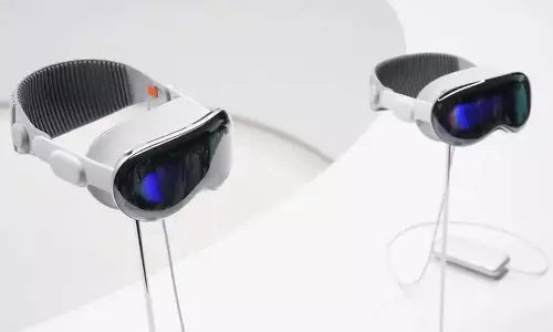 धीमी मांग और अधिक इन्वेंट्री के कारण Apple विजन प्रो का उत्पादन घटा