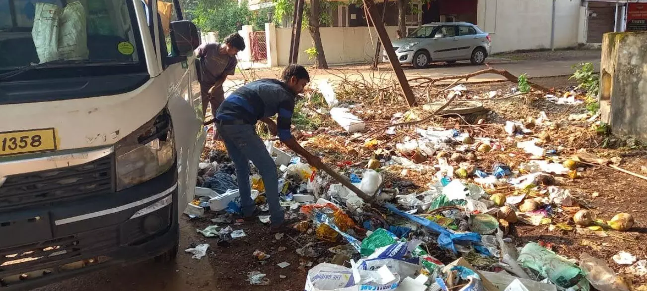 त्यौहारी को देखते हुए शहर के चारो तरफ सफाई अभियान जारी