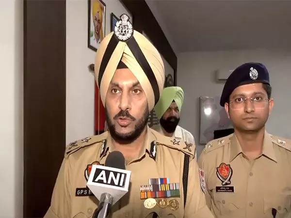 Punjab Police ने हथियारों के साथ दो लोगों को गिरफ्तार किया