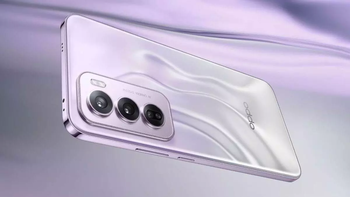 Oppo Reno 13 Pro,50MP पेरिस्कोपिक लेंस और 500mAh बैटरी के साथ लॉन्च