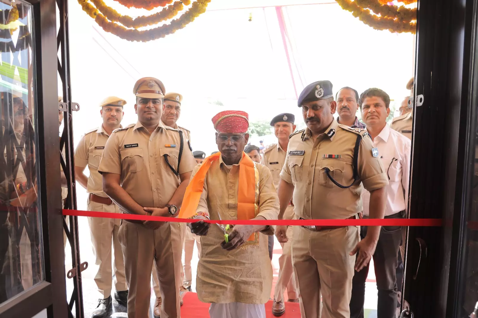 Jaipur: गृह रक्षा मंत्री खराड़ी ने किया गृह रक्षा प्रशिक्षण केंद्र के नवीन भवन का उद्घाटन Jaipur: गृह रक्षा मंत्री खराड़ी ने किया गृह रक्षा प्रशिक्षण केंद्र के नवीन भवन का उद्घाटन